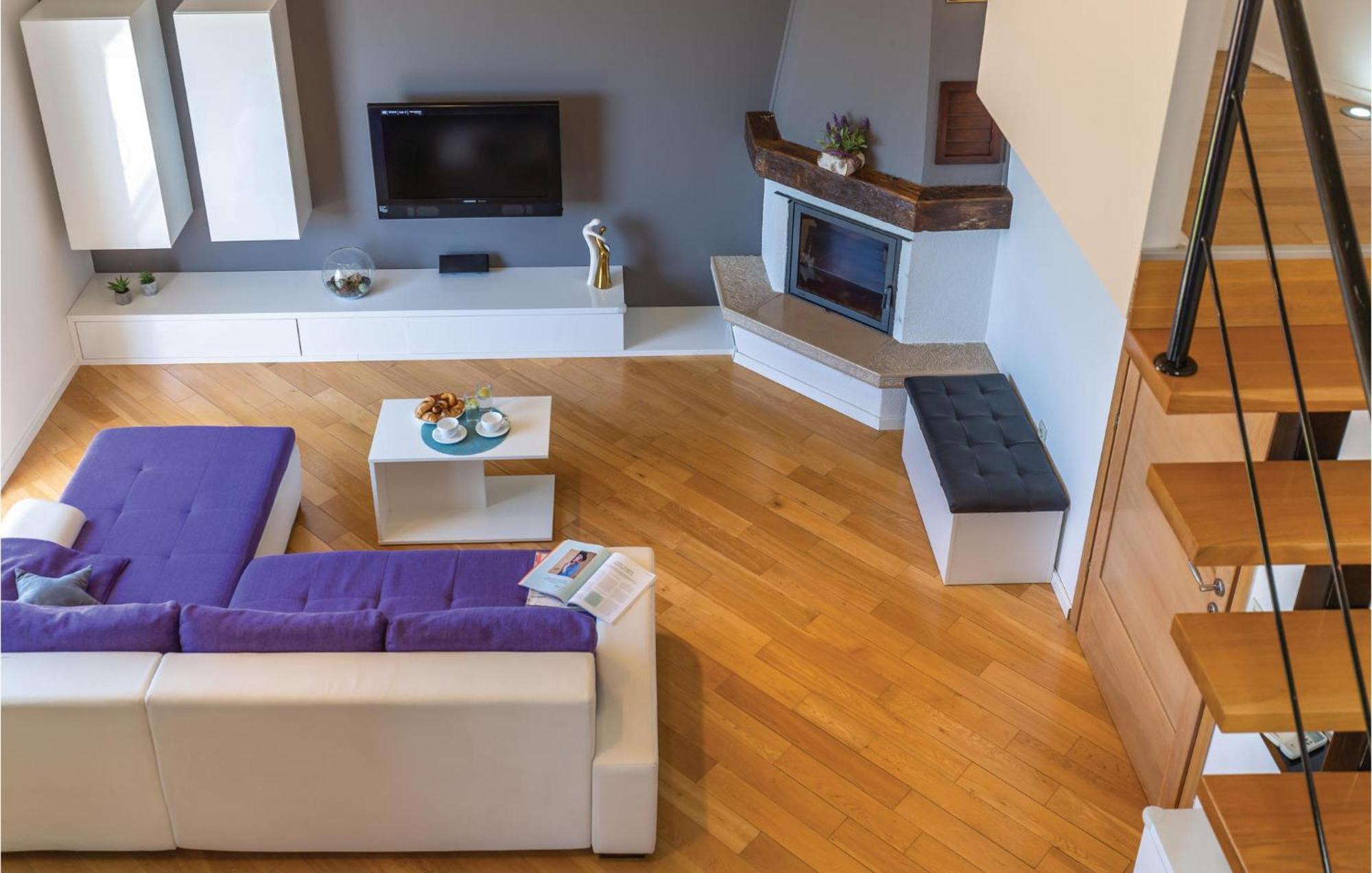 Lovely Apartment In Makarska With Kitchenette Zewnętrze zdjęcie