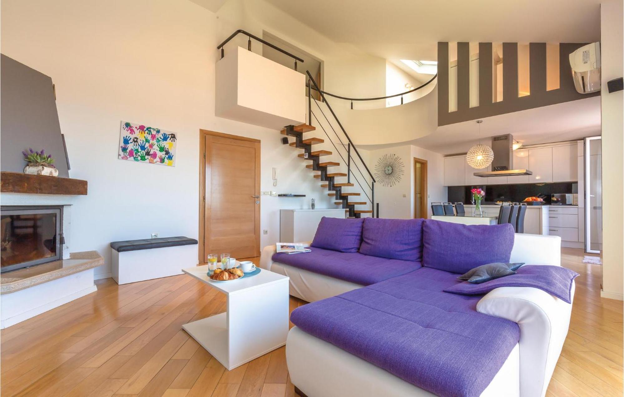 Lovely Apartment In Makarska With Kitchenette Zewnętrze zdjęcie
