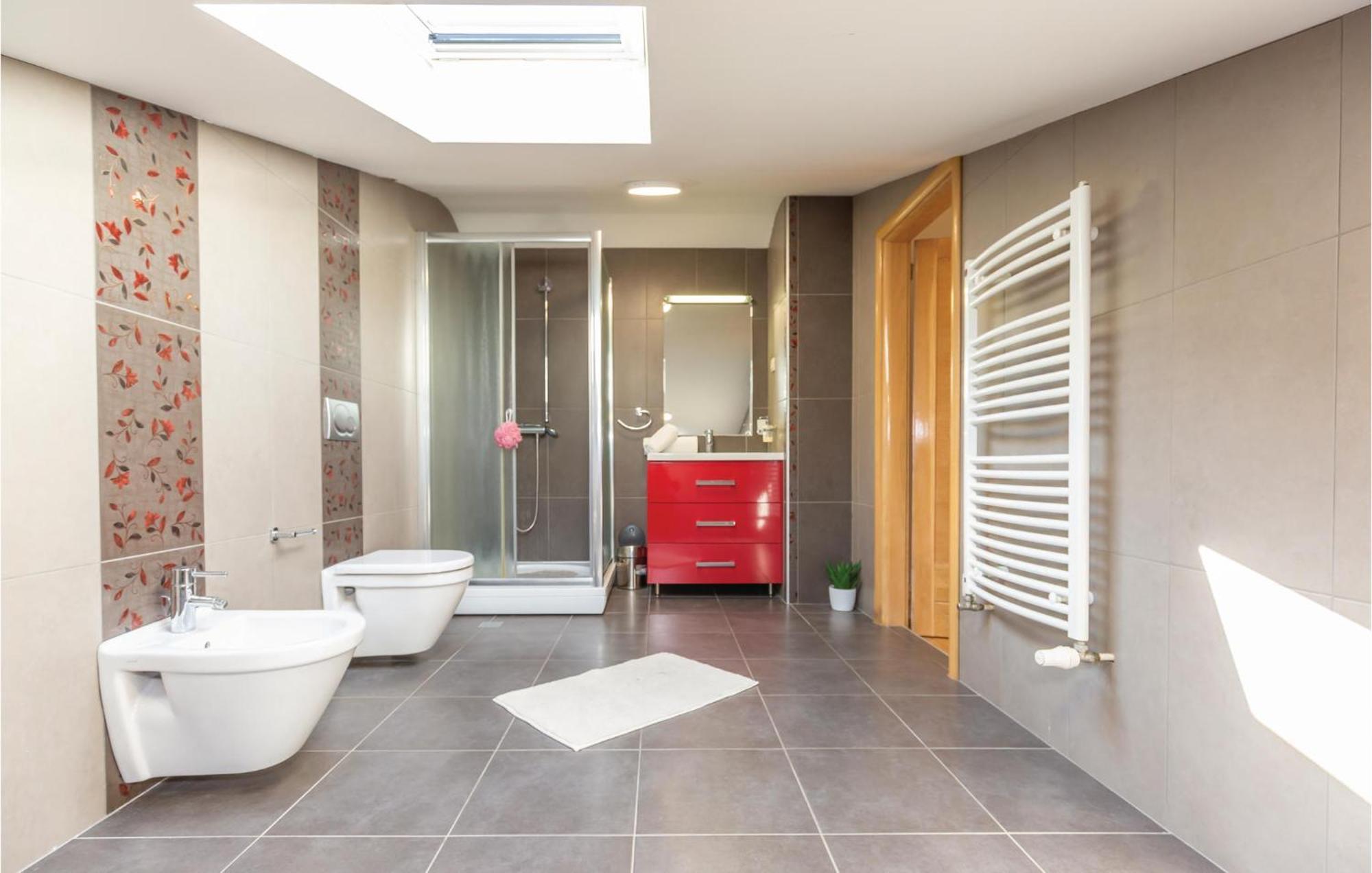Lovely Apartment In Makarska With Kitchenette Zewnętrze zdjęcie