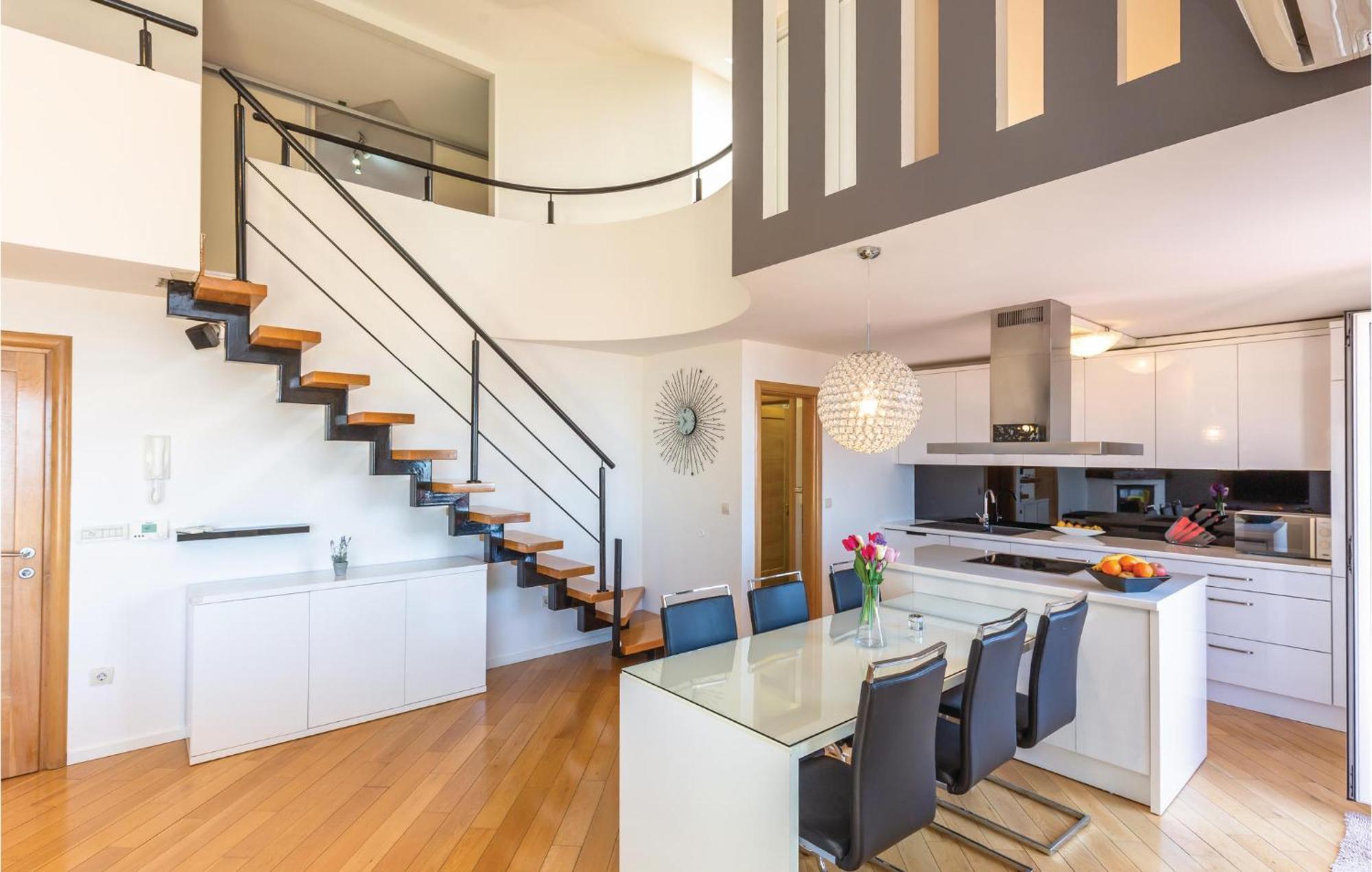 Lovely Apartment In Makarska With Kitchenette Zewnętrze zdjęcie