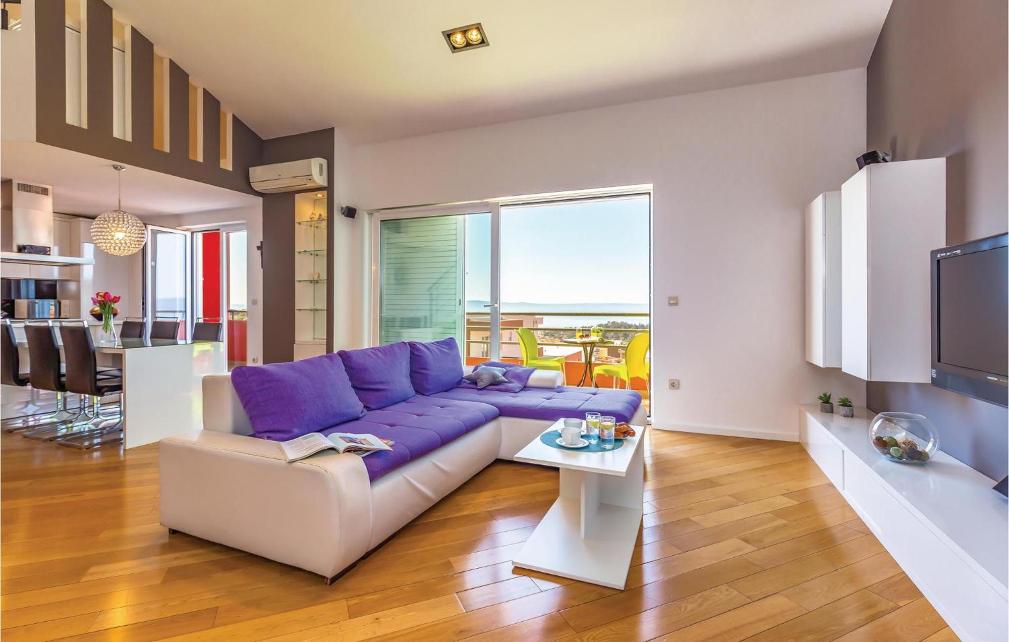 Lovely Apartment In Makarska With Kitchenette Zewnętrze zdjęcie