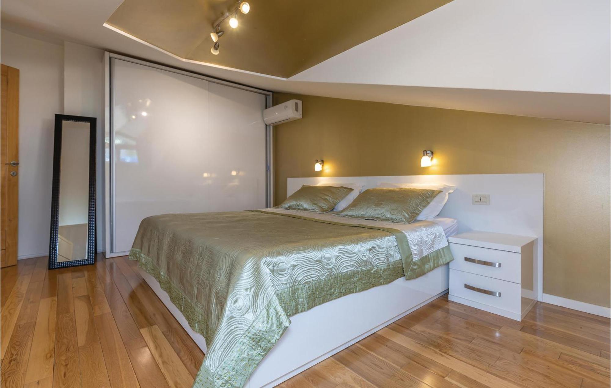 Lovely Apartment In Makarska With Kitchenette Zewnętrze zdjęcie